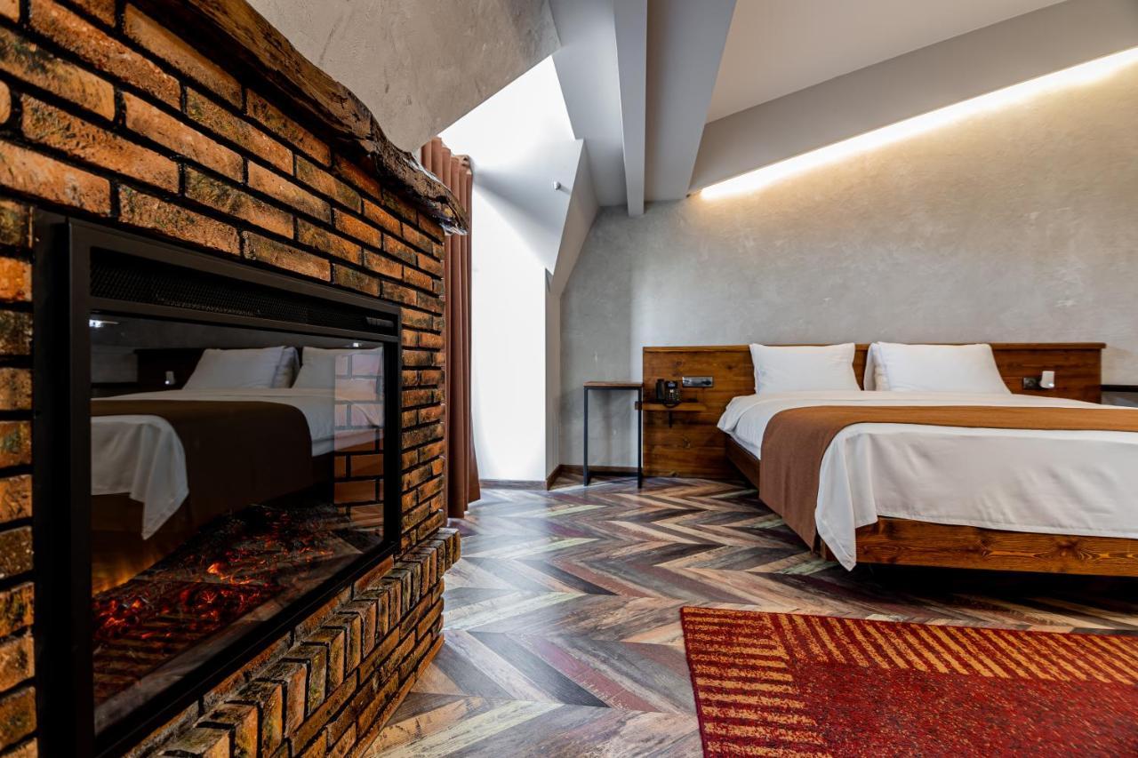 Ivy Hotel ティビリシ エクステリア 写真