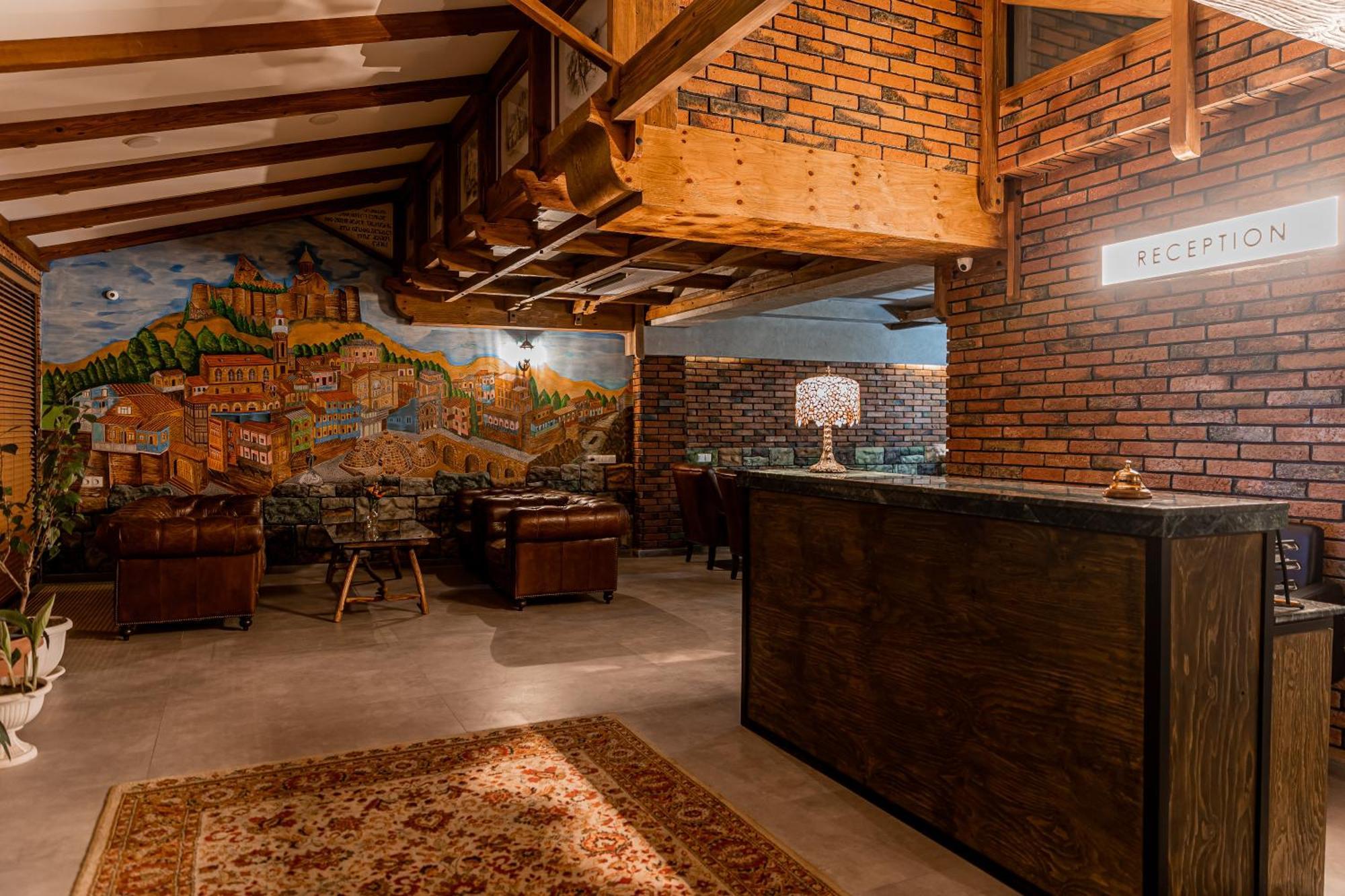 Ivy Hotel ティビリシ エクステリア 写真